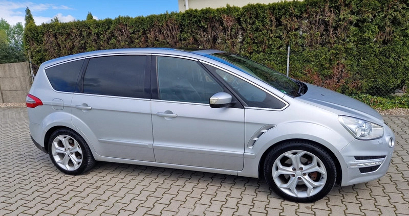 Ford S-Max cena 33900 przebieg: 232000, rok produkcji 2012 z Gniezno małe 232